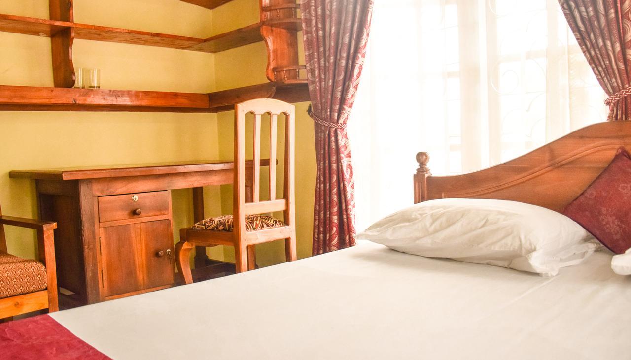 Malwatta Pilgrims Rest Hotell Kandy Exteriör bild